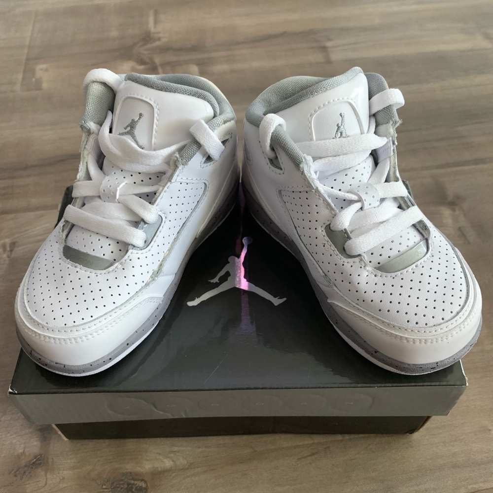 Boys Jordan After Game Size 7C